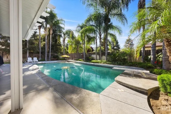 $619,000 | Undisclosed Address, Bakersfield, CA 93312