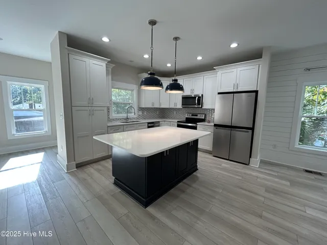 $575,000 | 1656 Tall Ships Lane, Wilmington, NC 28409