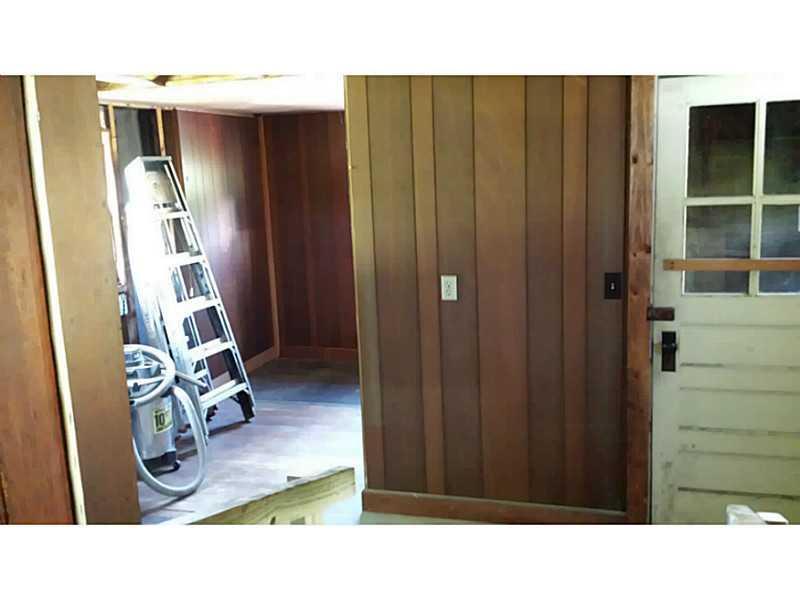 790 Royalsborough Road Durham, ME 04222 - Photo 16 of 19 Storage. Right off kit!
