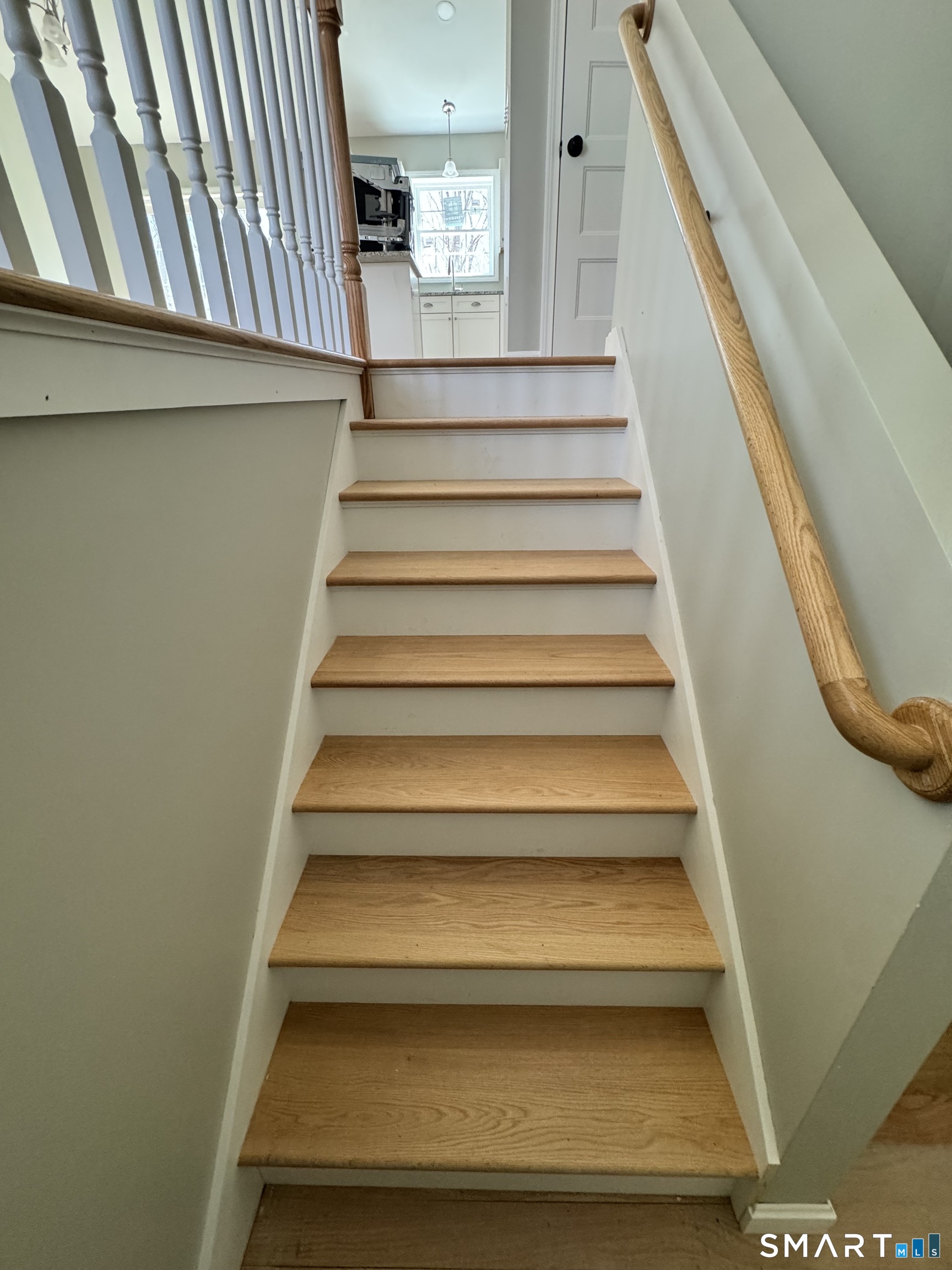 11 Mamacoke Road Waterford, CT 06375 - Photo 10 of 15