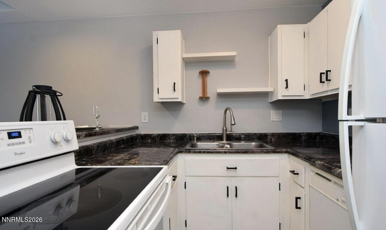 2555 Clear Acre Lane, Unit 243 Reno, NV 89512 - Photo 9 of 24 IMG_1784