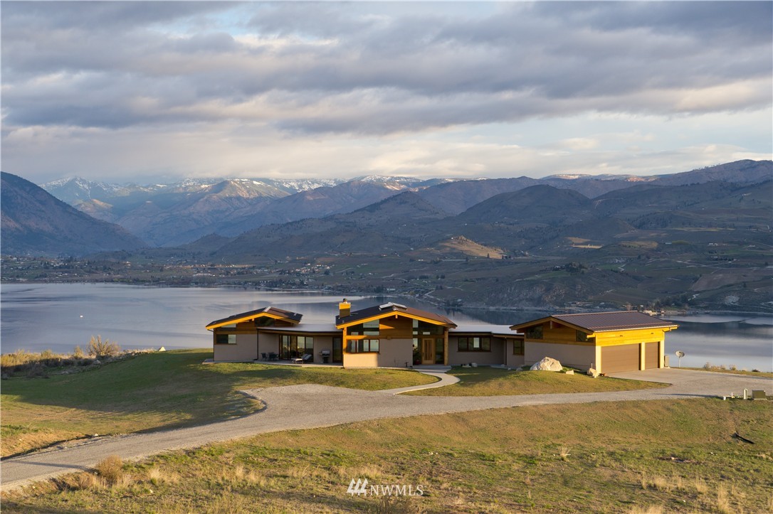 1395 Little Butte Ranch Road Chelan, WA 98816 - Photo 1 of 25 Gallery Image 1