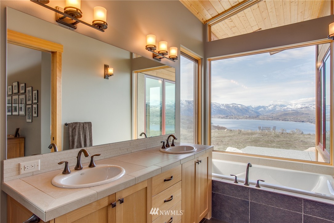 1395 Little Butte Ranch Road Chelan, WA 98816 - Photo 17 of 25 Gallery Image 17