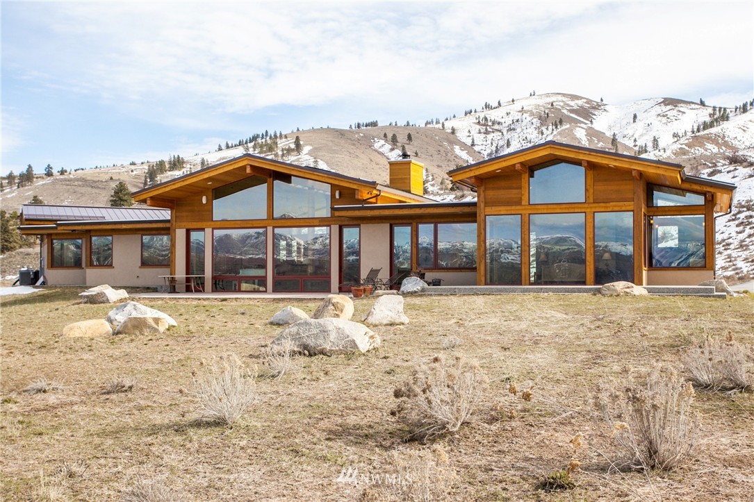 1395 Little Butte Ranch Road Chelan, WA 98816 - Photo 4 of 25 Gallery Image 4