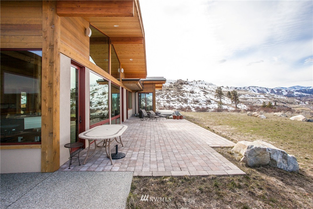 1395 Little Butte Ranch Road Chelan, WA 98816 - Photo 5 of 25 Gallery Image 5