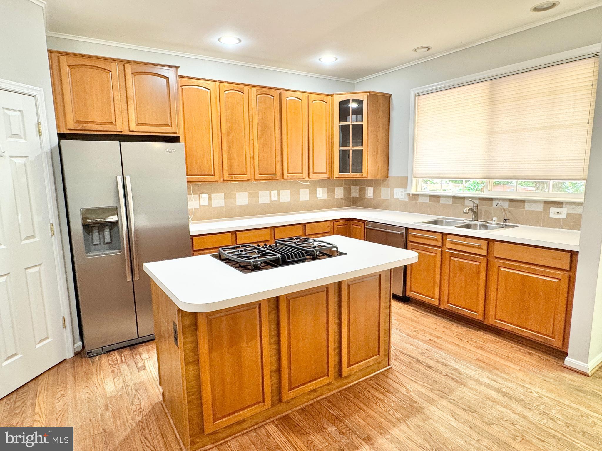 3721 Katie Place Triangle, VA 22172 - Photo 9 of 39 a kitchen with a sink stove and refrigerator