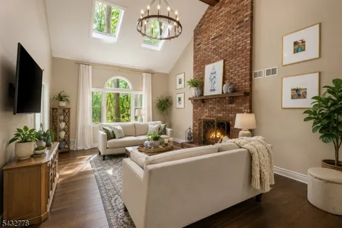 $1,350,000 | 31 Warren Cutting Road, Chester, NJ 07930