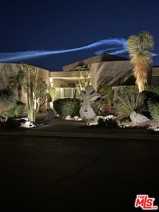 6 Rocky Lane Rancho Mirage, CA 92270 - Photo 3 of 58