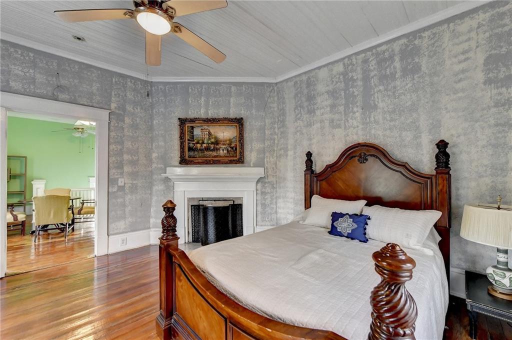 221 Plainview Road Jefferson, GA 30549 - Photo 50 of 87 a living room with furniture and a fireplace