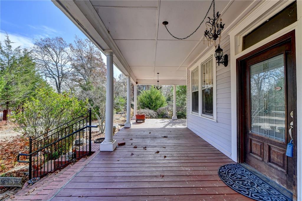 221 Plainview Road Jefferson, GA 30549 - Photo 10 of 87