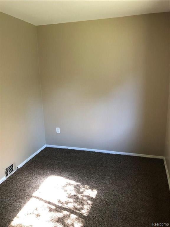 2103 Rome Avenue Warren, MI 48091 - Photo 10 of 13