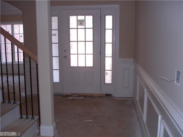 5537 Salem View Road Pfafftown, NC 27040 - Photo 5 of 6 Entry.