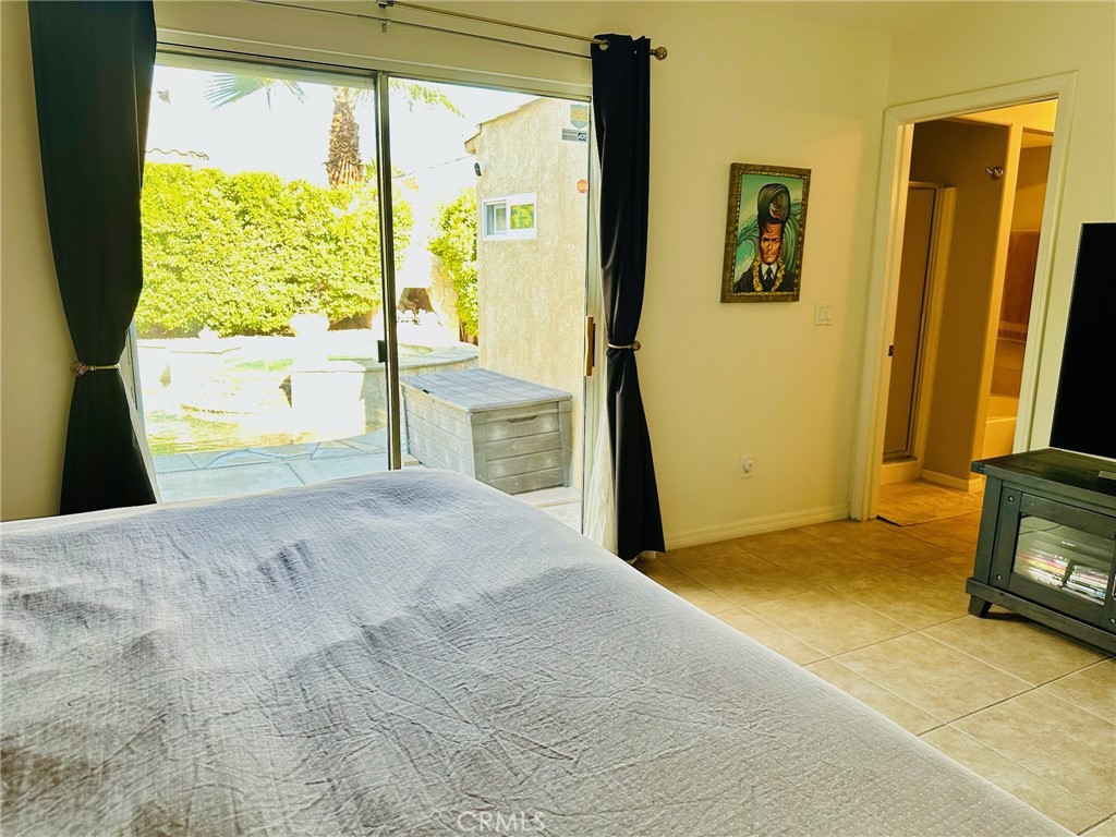 67810 Ontina Road Cathedral City, CA 92234 - Photo 20 of 43 a view of a room with a window