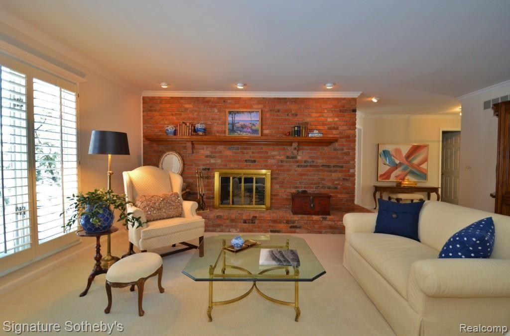 133 Chalmers Drive Rochester Hills, MI 48309 - Photo 5 of 35