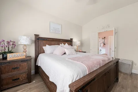 $399,000 | 25227 Bright Hollow Lane, Katy, TX 77494