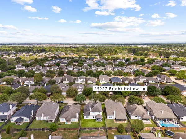 $399,000 | 25227 Bright Hollow Lane, Katy, TX 77494