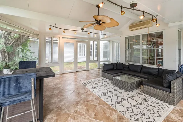 $699,000 | 203 Herrell Road, Winter Springs, FL 32708