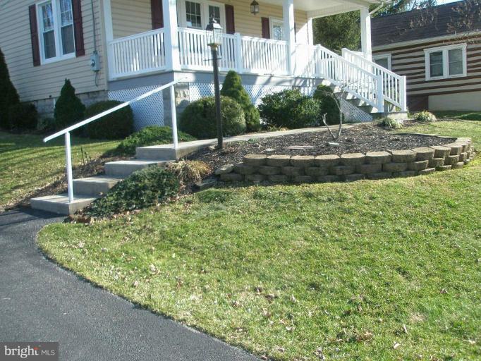 13098 Welty Road Waynesboro, PA 17268 - Photo 8 of 19 Exterior #5