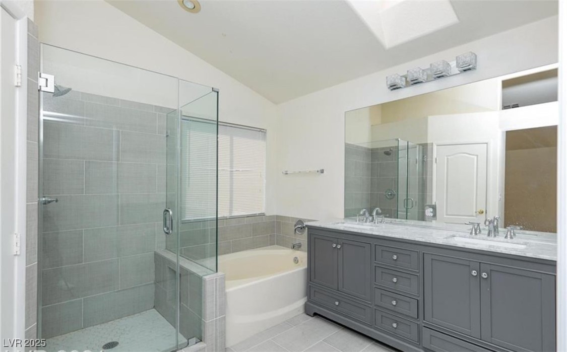 135 Pebble Ridge Road Henderson, NV 89012 - Photo 9 of 16