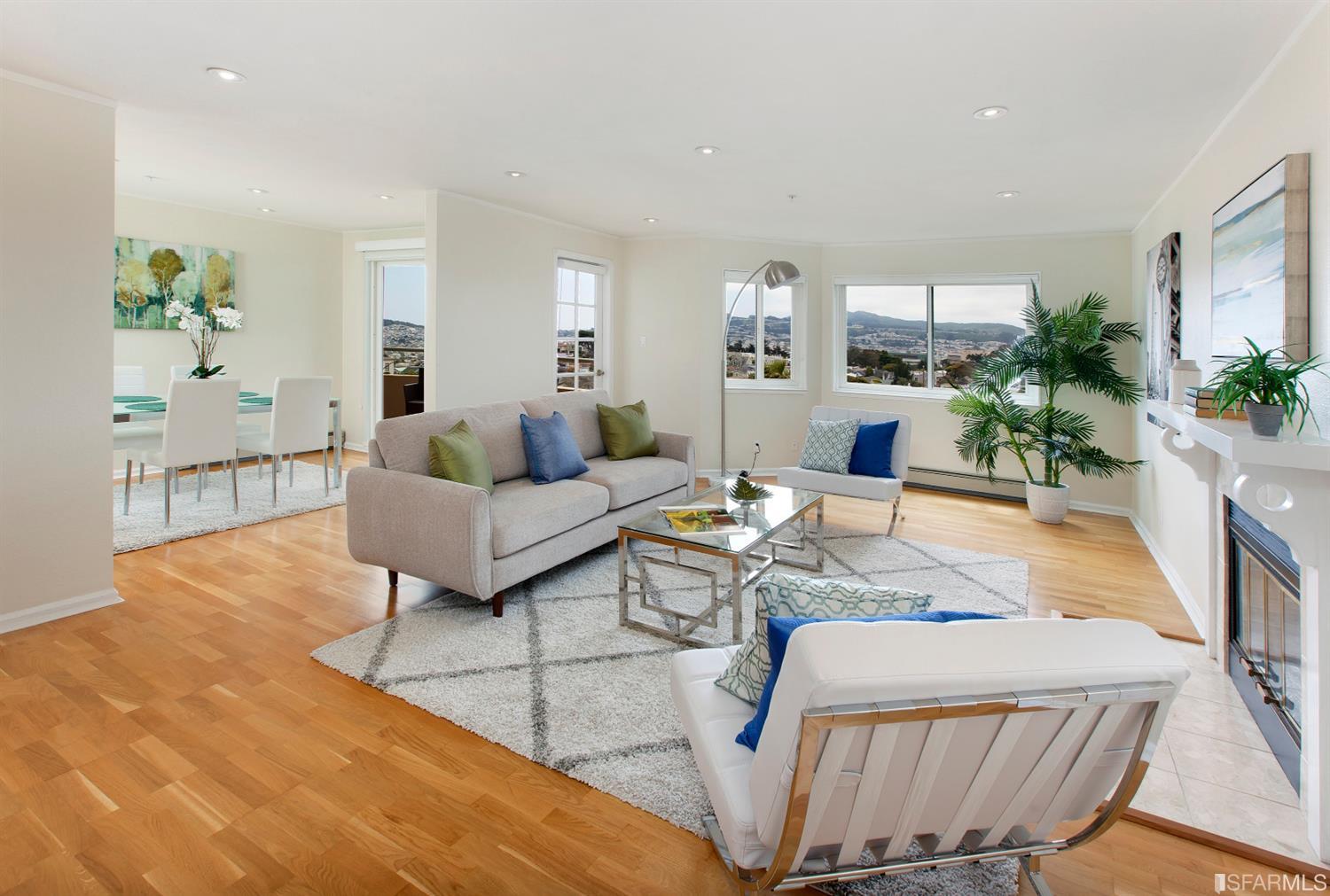 Welcome to 695 Monterey Blvd. # 303! A spectacular rear unit with amazing VIEWS!!!