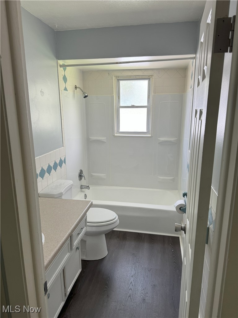 2359 Sanitarium Road Lakemore, OH 44250 - Photo 14 of 29 Unit B (upstairs)