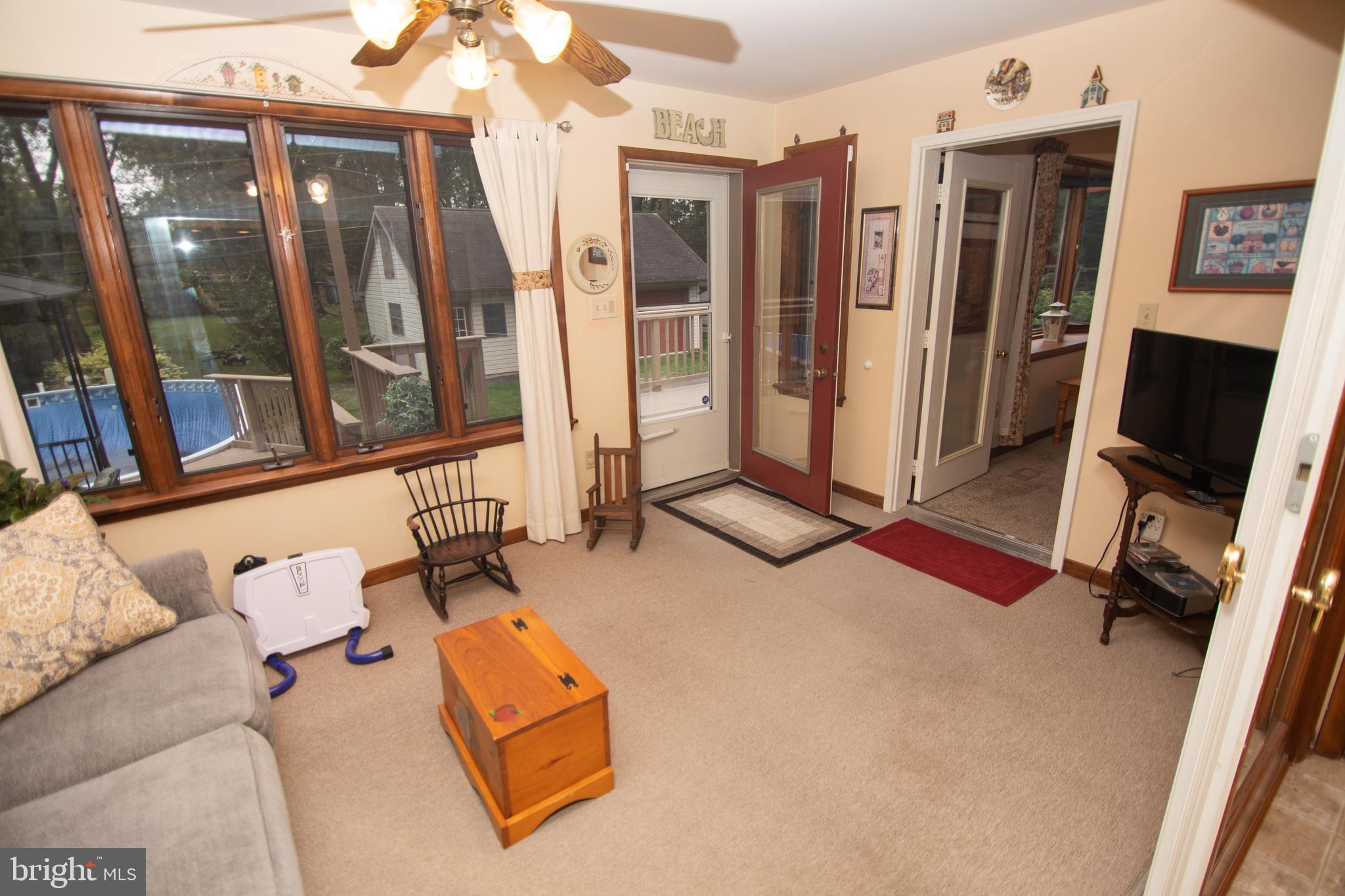 1176 Cambridge Road Warminster, PA 18974 - Photo 19 of 41