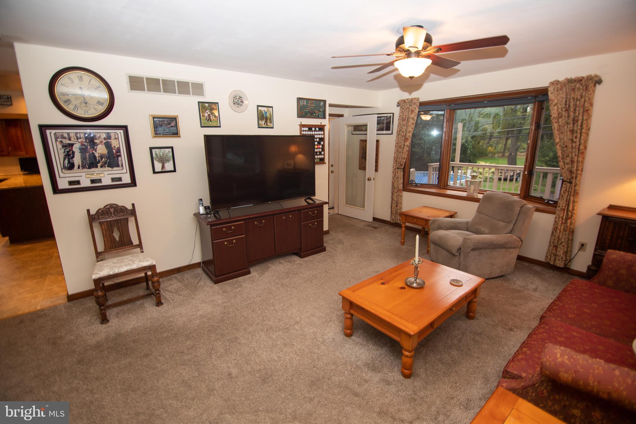 1176 Cambridge Road Warminster, PA 18974 - Photo 21 of 41
