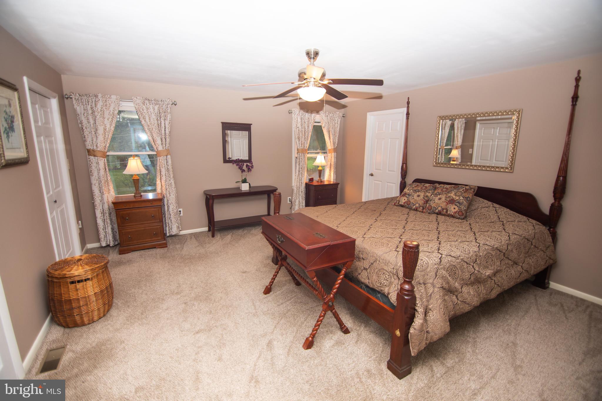 1176 Cambridge Road Warminster, PA 18974 - Photo 24 of 41