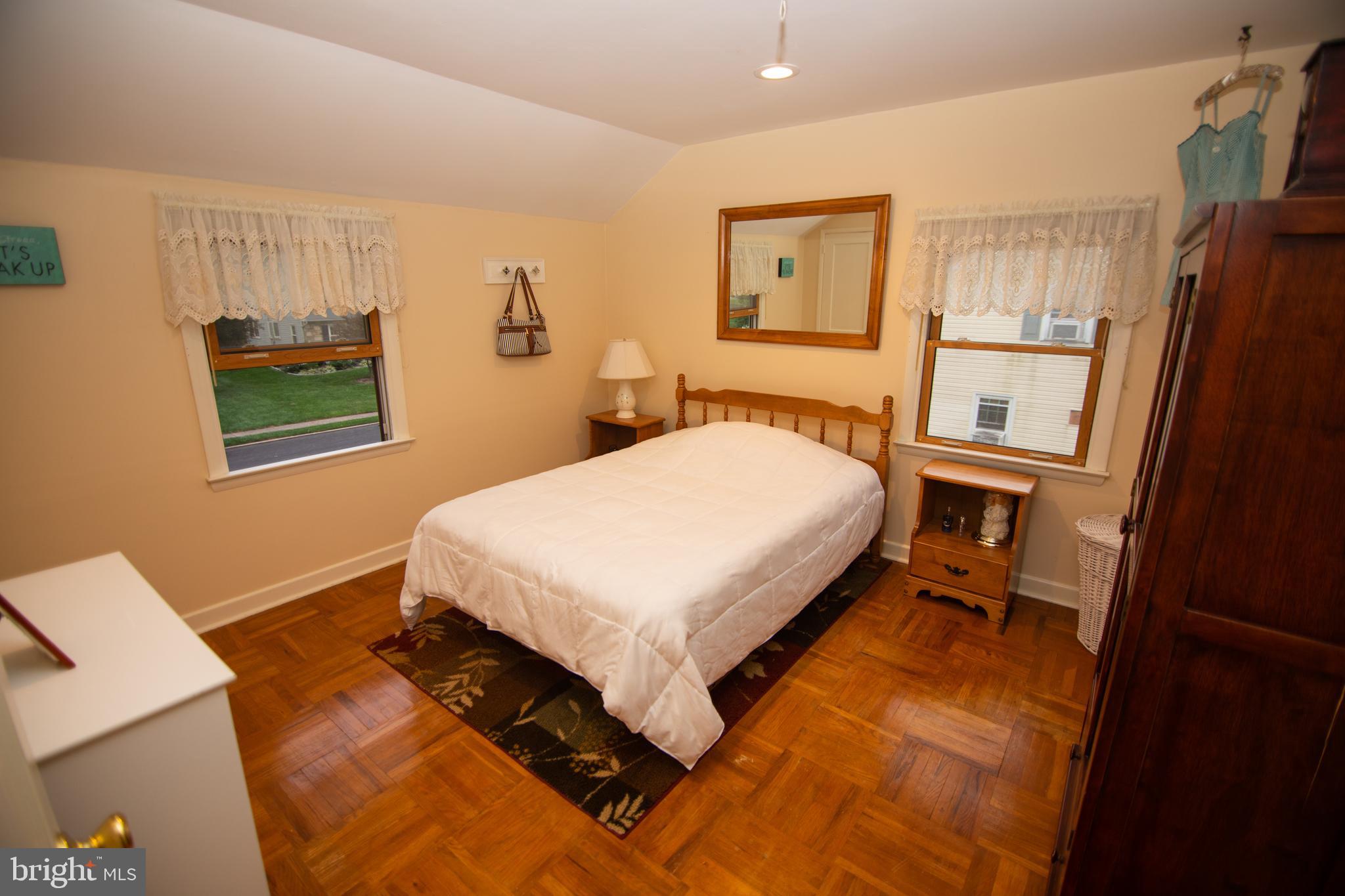 1176 Cambridge Road Warminster, PA 18974 - Photo 32 of 41