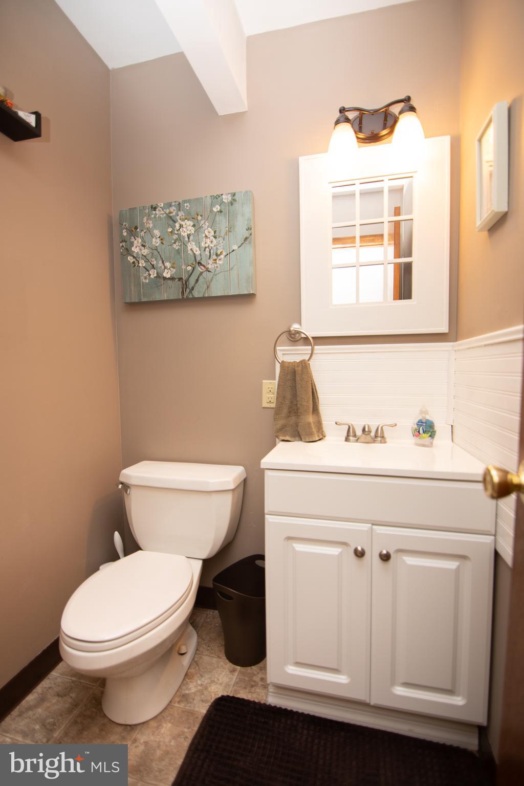 1176 Cambridge Road Warminster, PA 18974 - Photo 38 of 41