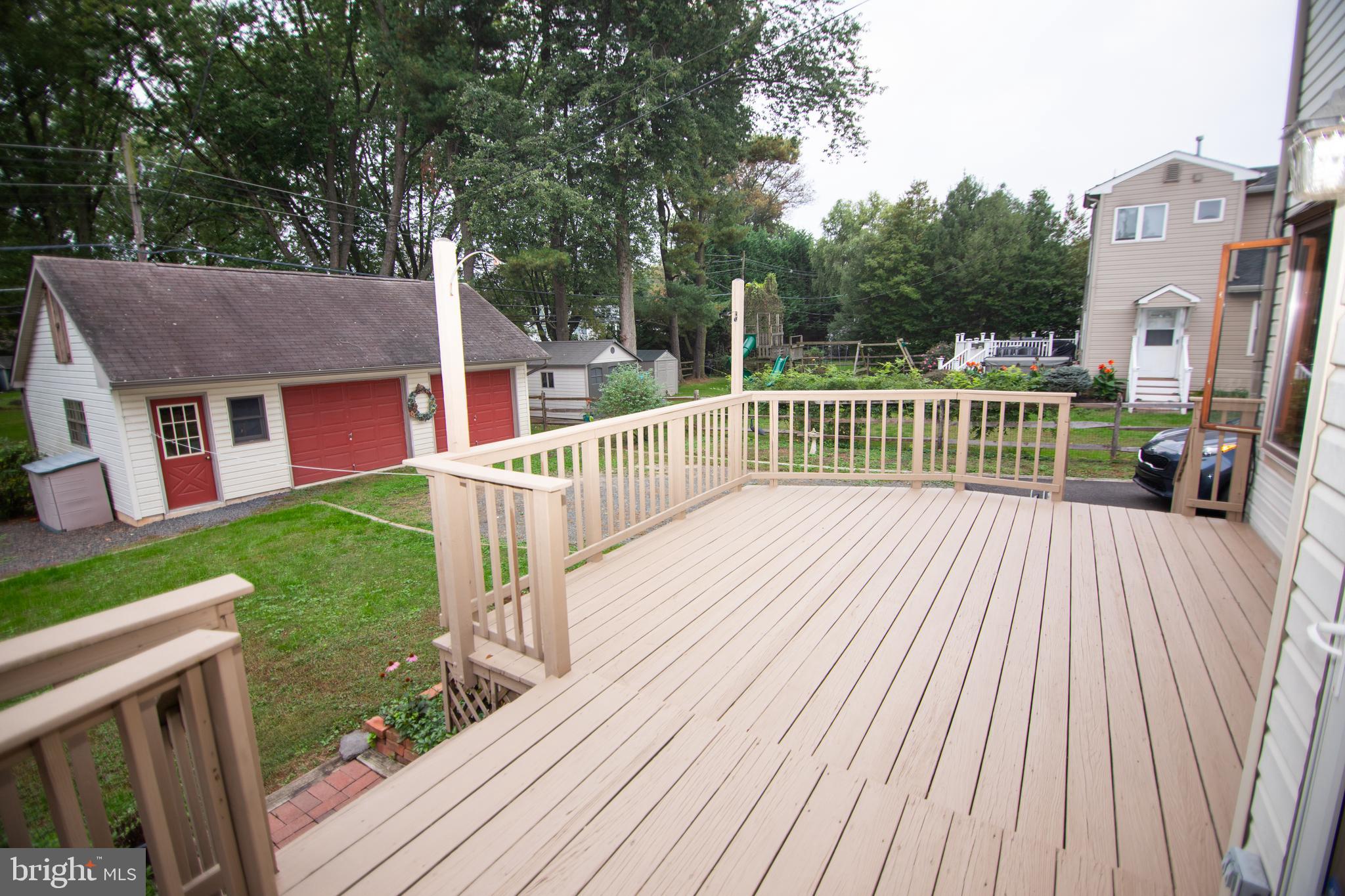 1176 Cambridge Road Warminster, PA 18974 - Photo 6 of 41