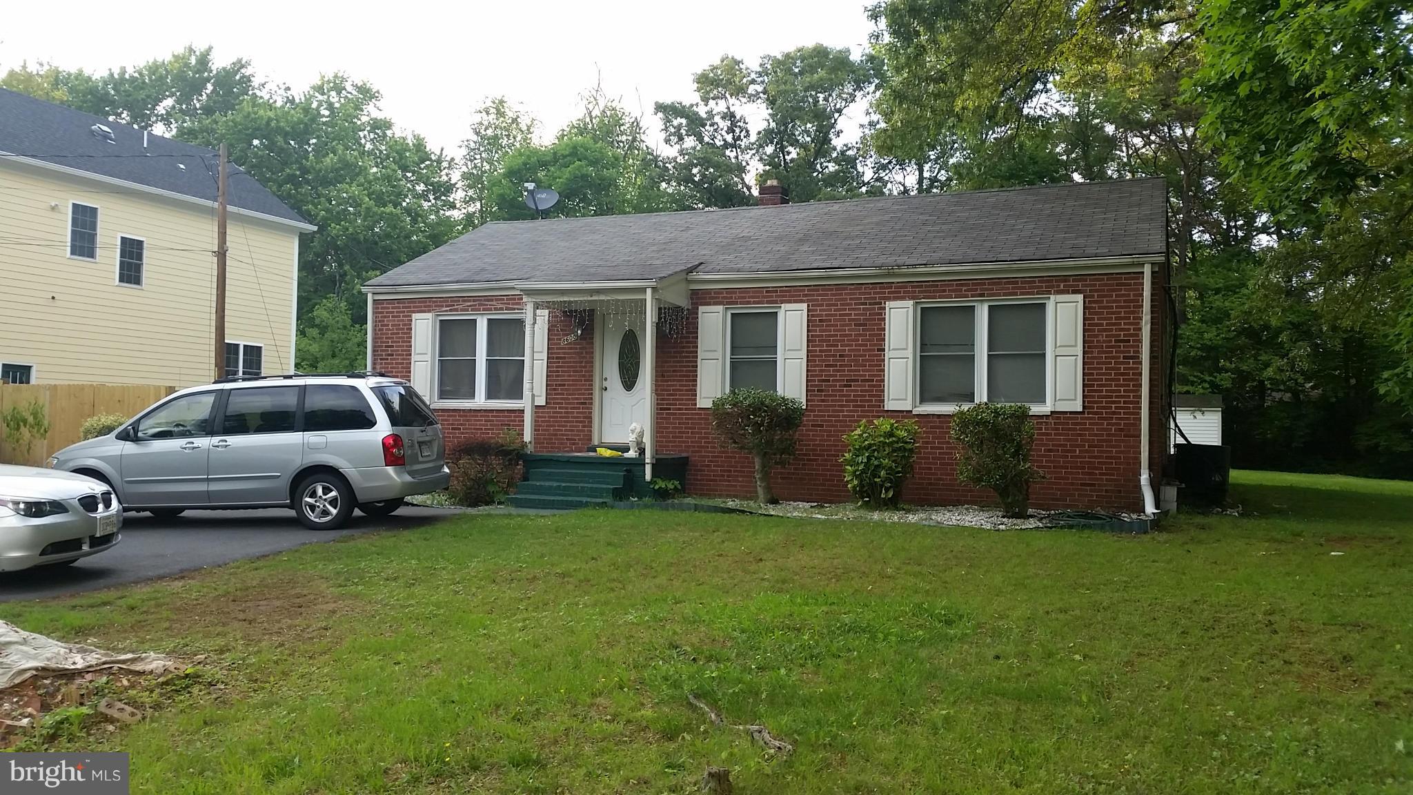 8600 Rugby Road Manassas Park, VA 20111 - Photo 1 of 8 Exterior (Front)