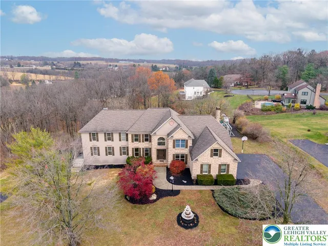 $949,900 | 2243 Oakwood Court, Fogelsville, PA 18051