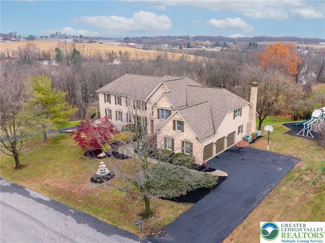 $949,900 | 2243 Oakwood Court, Fogelsville, PA 18051