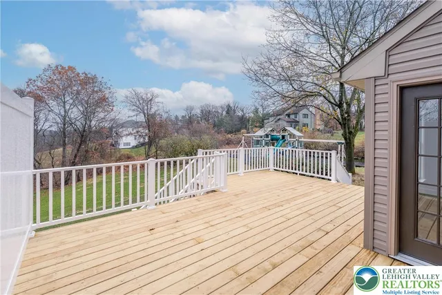 $949,900 | 2243 Oakwood Court, Fogelsville, PA 18051