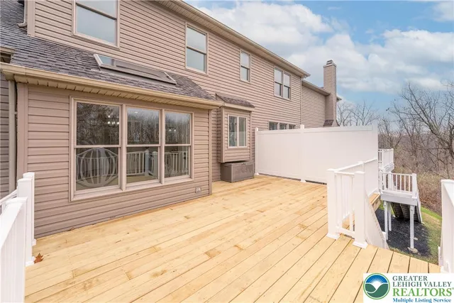 $949,900 | 2243 Oakwood Court, Fogelsville, PA 18051