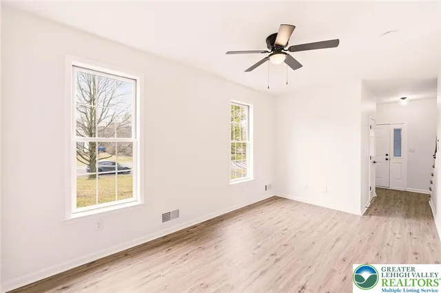 $949,900 | 2243 Oakwood Court, Fogelsville, PA 18051