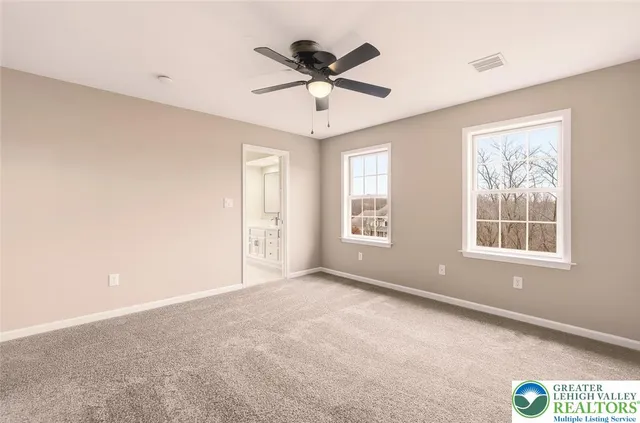 $949,900 | 2243 Oakwood Court, Fogelsville, PA 18051