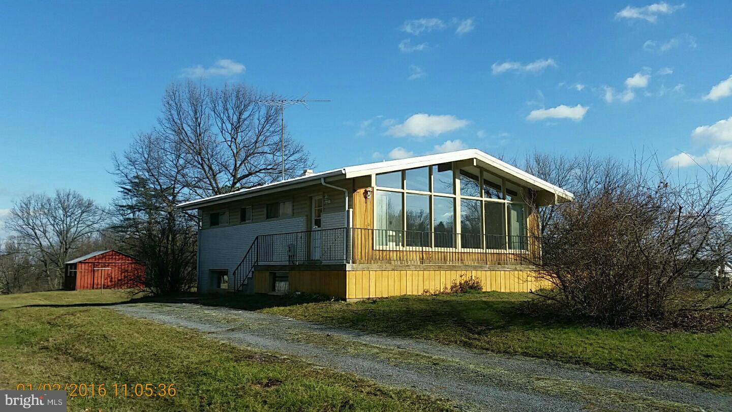 3312 Resley Road Hancock, MD 21750 - Photo 2 of 14 Exterior (Front)
