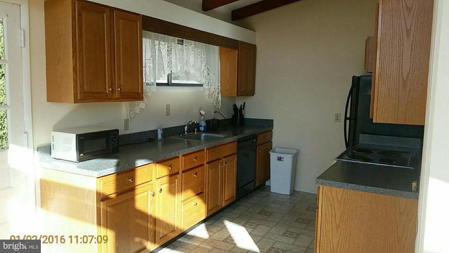 3312 Resley Road Hancock, MD 21750 - Photo 4 of 14 Kitchen