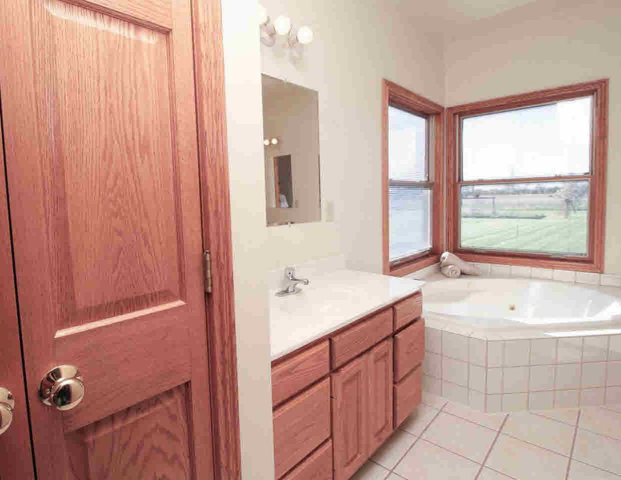 3611 Ferden Road New Lothrop, MI 48460 - Photo 13 of 44 21291440-12.JPG