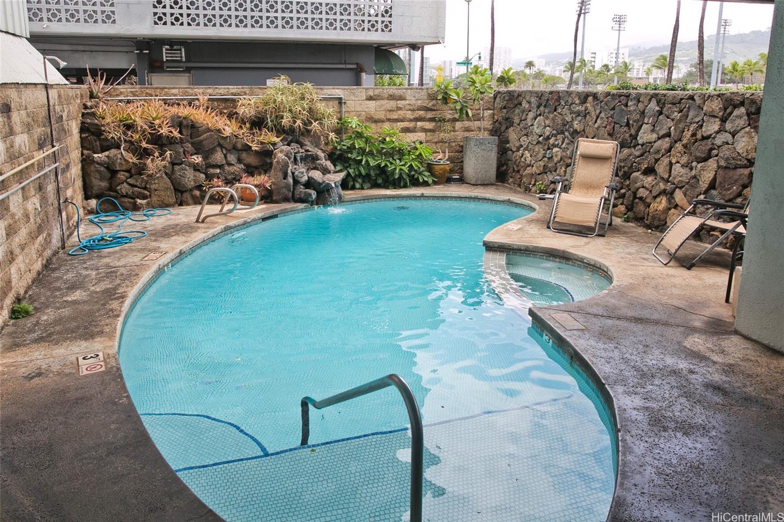 2015 Ala Wai Boulevard, Unit 8A Honolulu, HI 96815 - Photo 18 of 18 a view of a living room