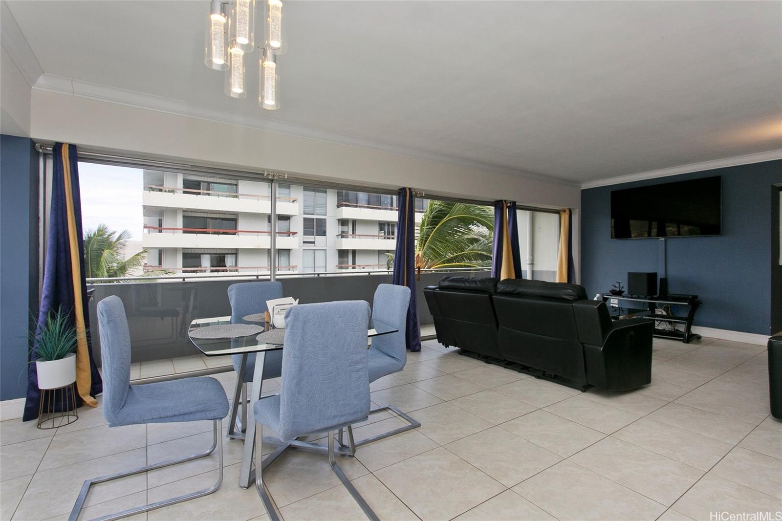 2015 Ala Wai Boulevard, Unit 8A Honolulu, HI 96815 - Photo 5 of 18 a living room with furniture