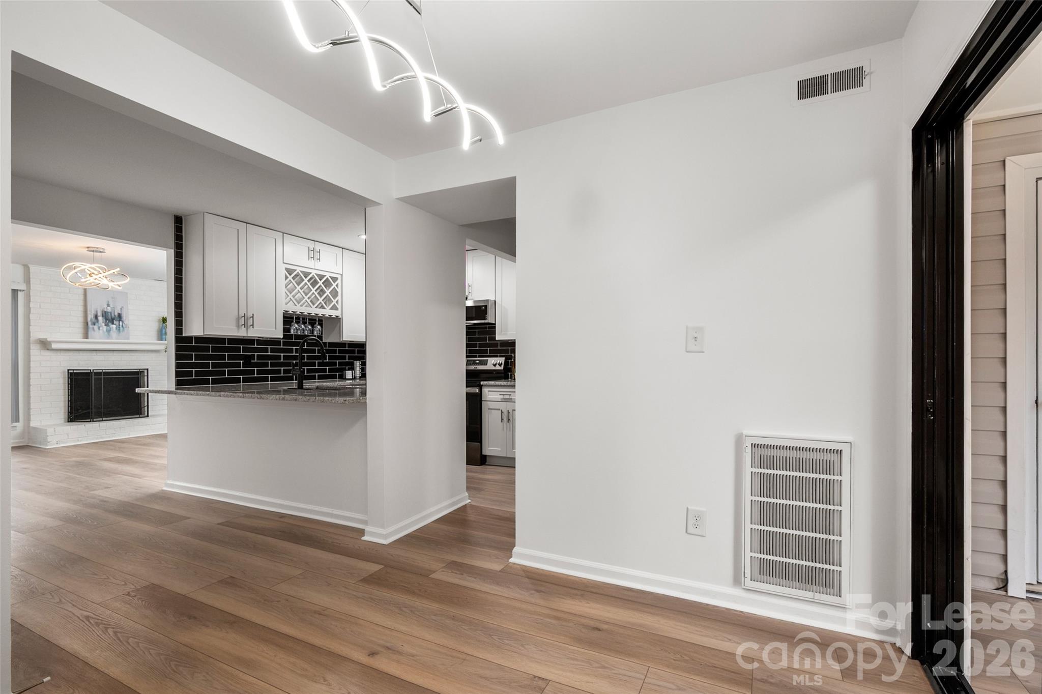 10943 Carmel Crossing Road Charlotte, NC 28226 - Photo 14 of 31