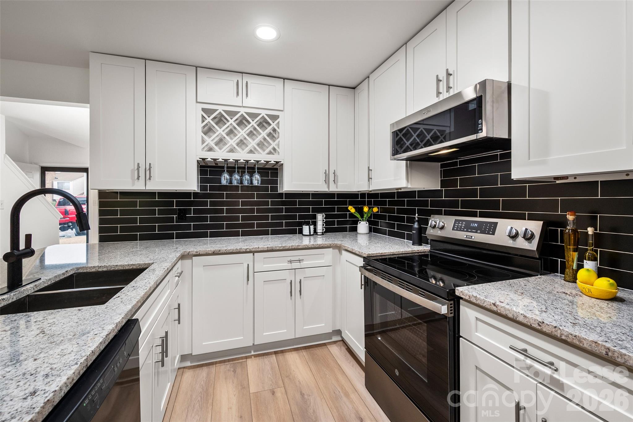 10943 Carmel Crossing Road Charlotte, NC 28226 - Photo 4 of 31