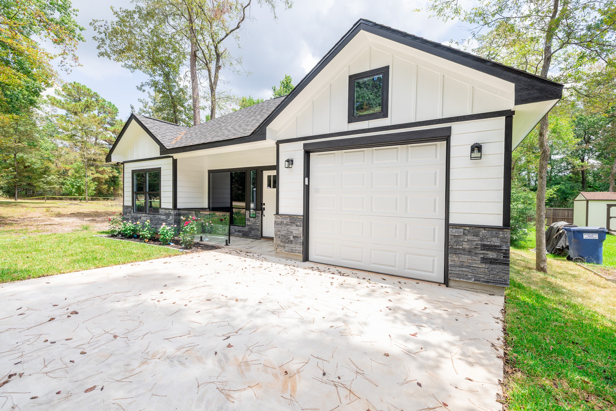 3507 Sam Houston Road Willis, TX 77378 - Photo 5 of 39