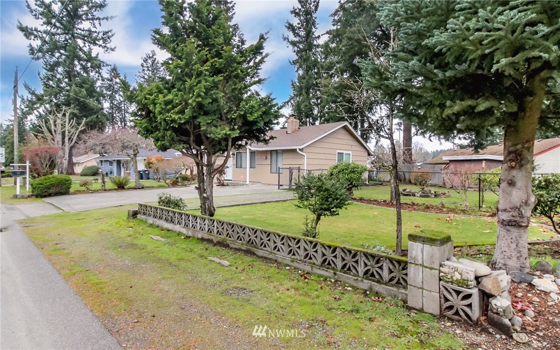 11717 Military Road Southwest Lakewood, WA 98498 - Photo 4 of 39 Gallery Image 4