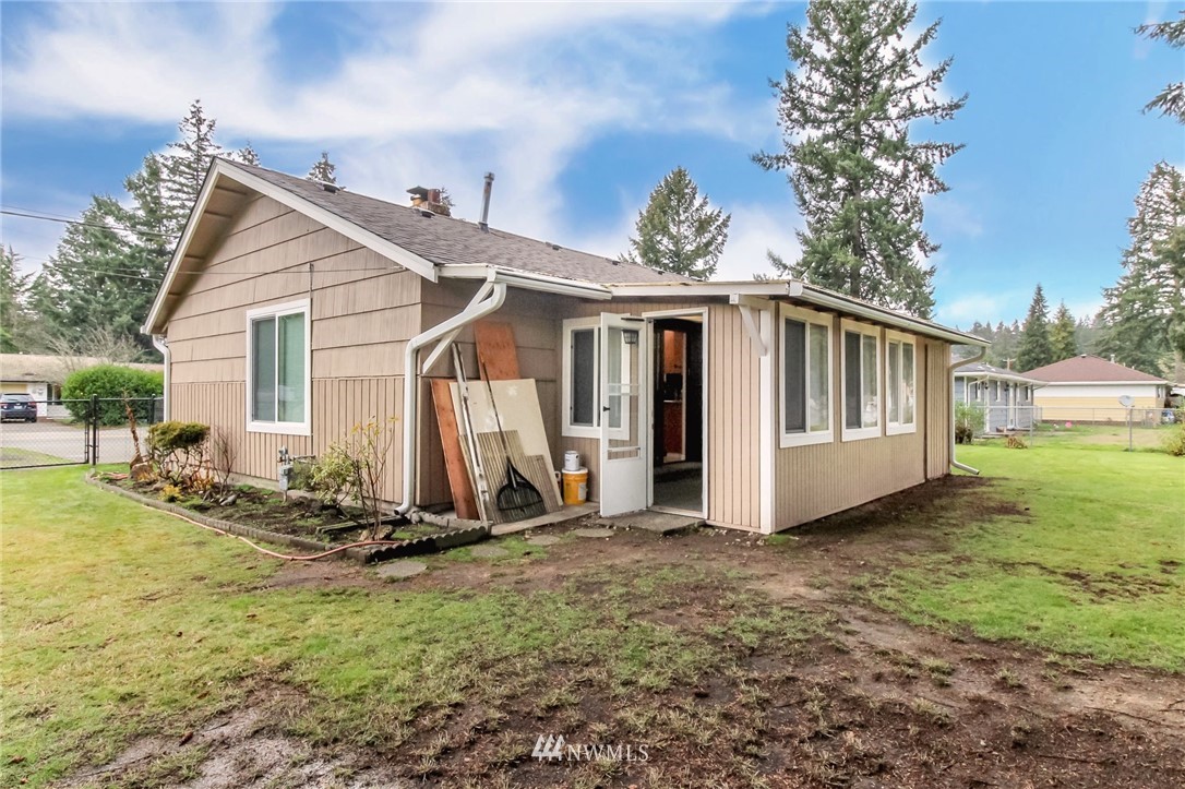 11717 Military Road Southwest Lakewood, WA 98498 - Photo 8 of 39 Gallery Image 8