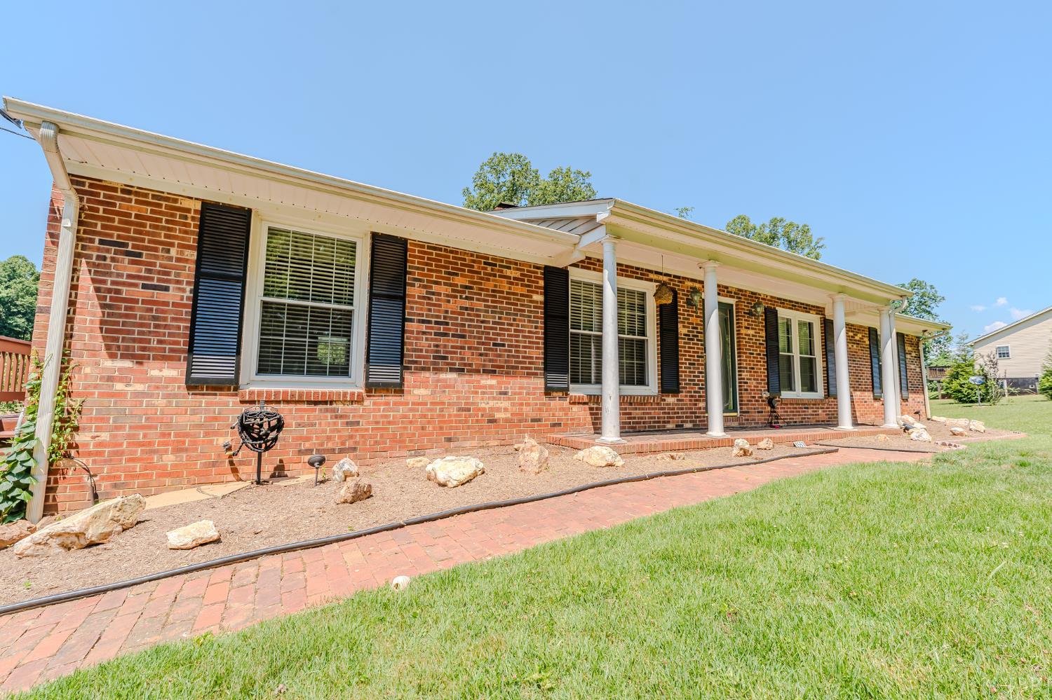 1553 Old Stage Road Amherst, VA 24521 - Photo 10 of 61