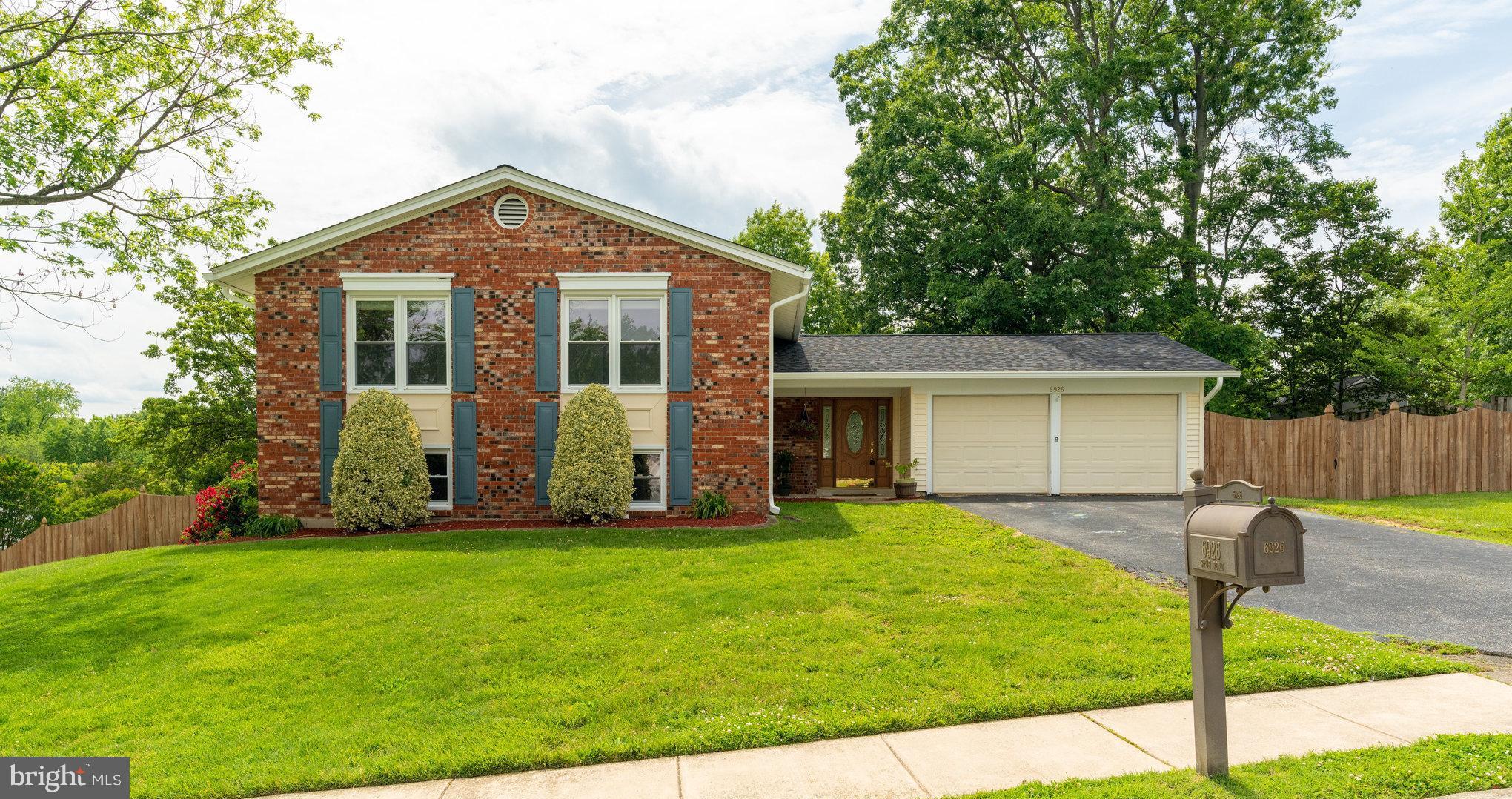 6926 Spur Road Springfield, VA 22153 - Photo 2 of 75 Wide Sidewalks = Stroll Friendly Neighborhoods